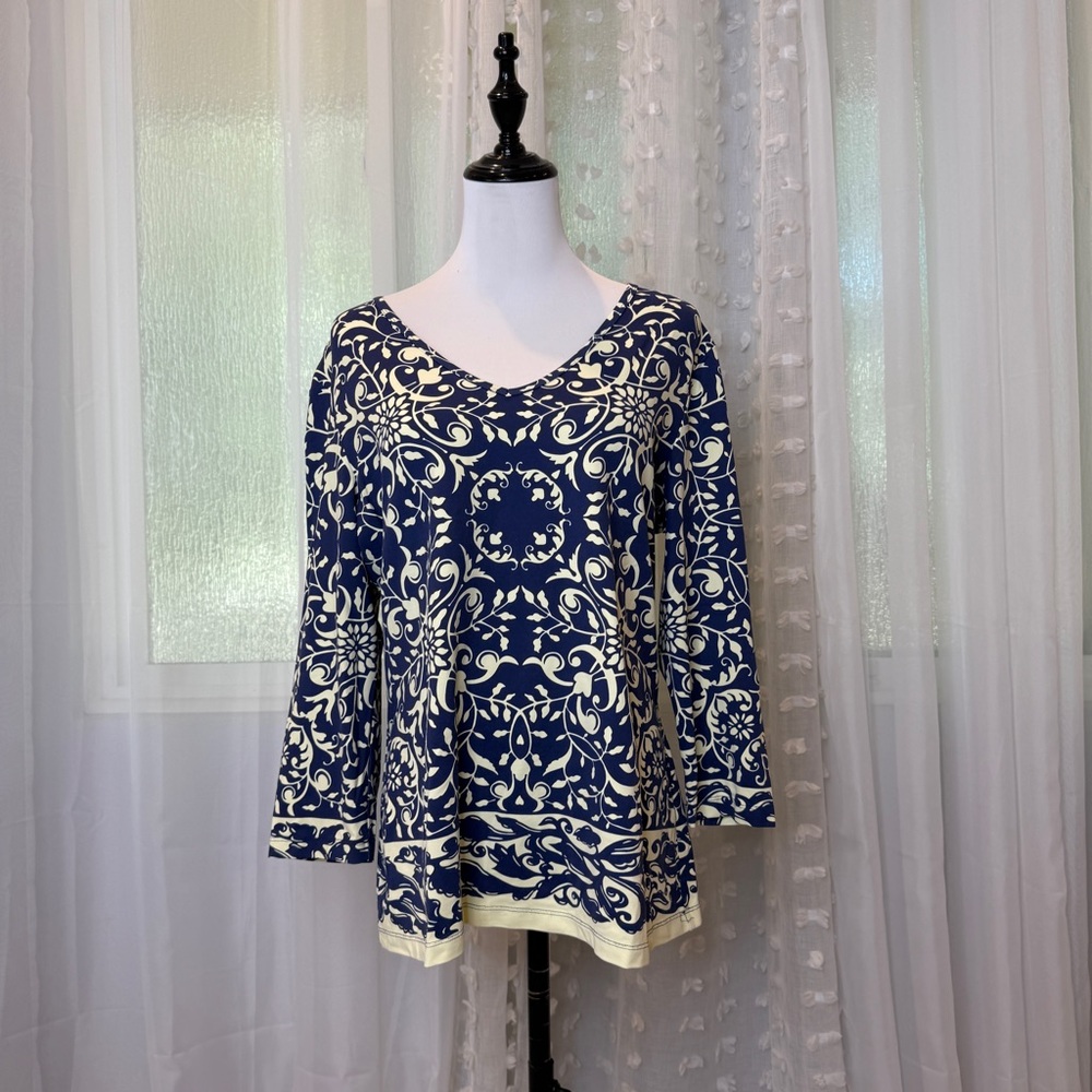 J. McLaughlin Women's Navy and Cream Patterned Tunic